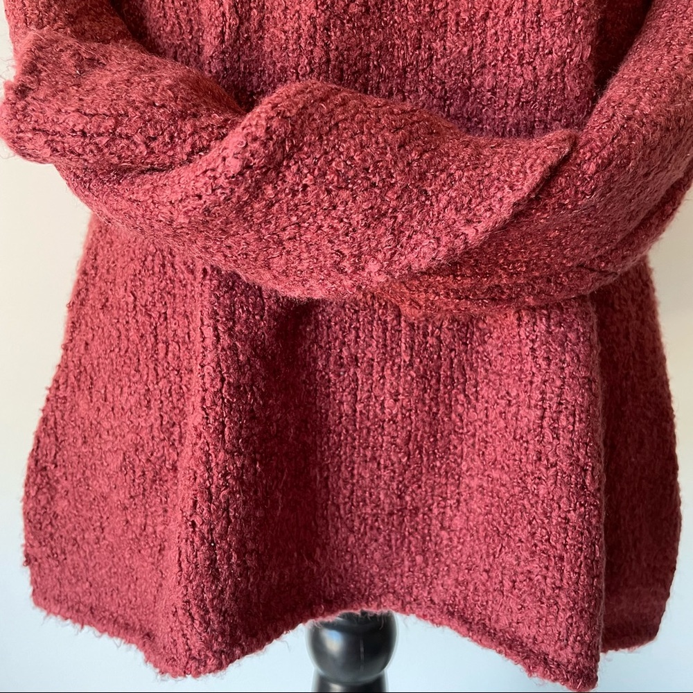 UO Pullover Sweater V-neck Berry Soft - Picture 10 of 16